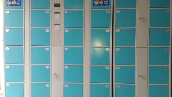 Lightly IDE 深度评测：轻量级 Python 开发工具是否适合团队协作？