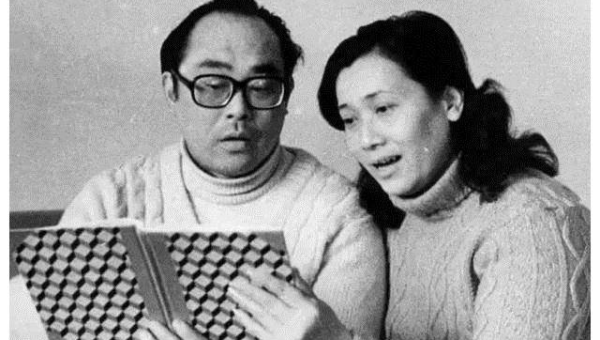 卧室床头两侧放台灯风水好吗