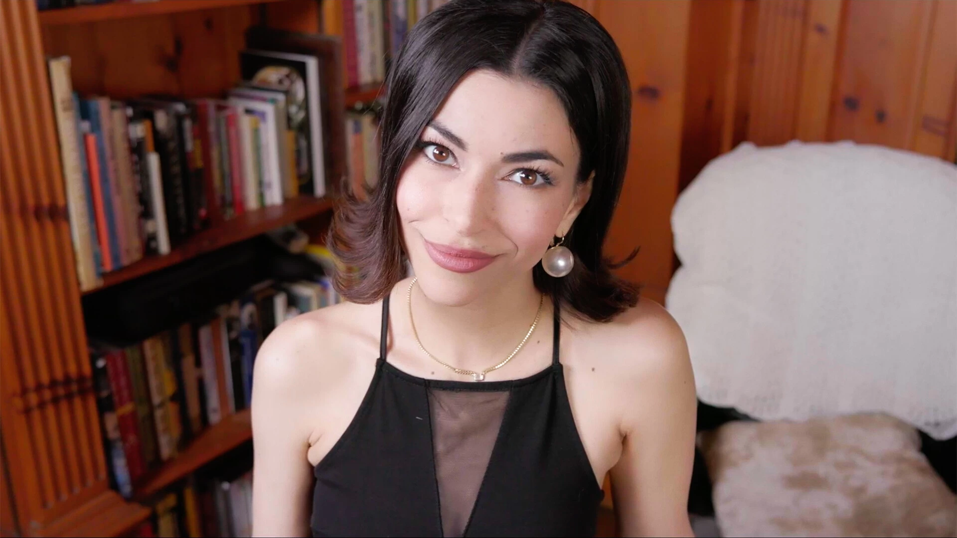 《名利场:我被好莱坞美女潜规则了》中文版